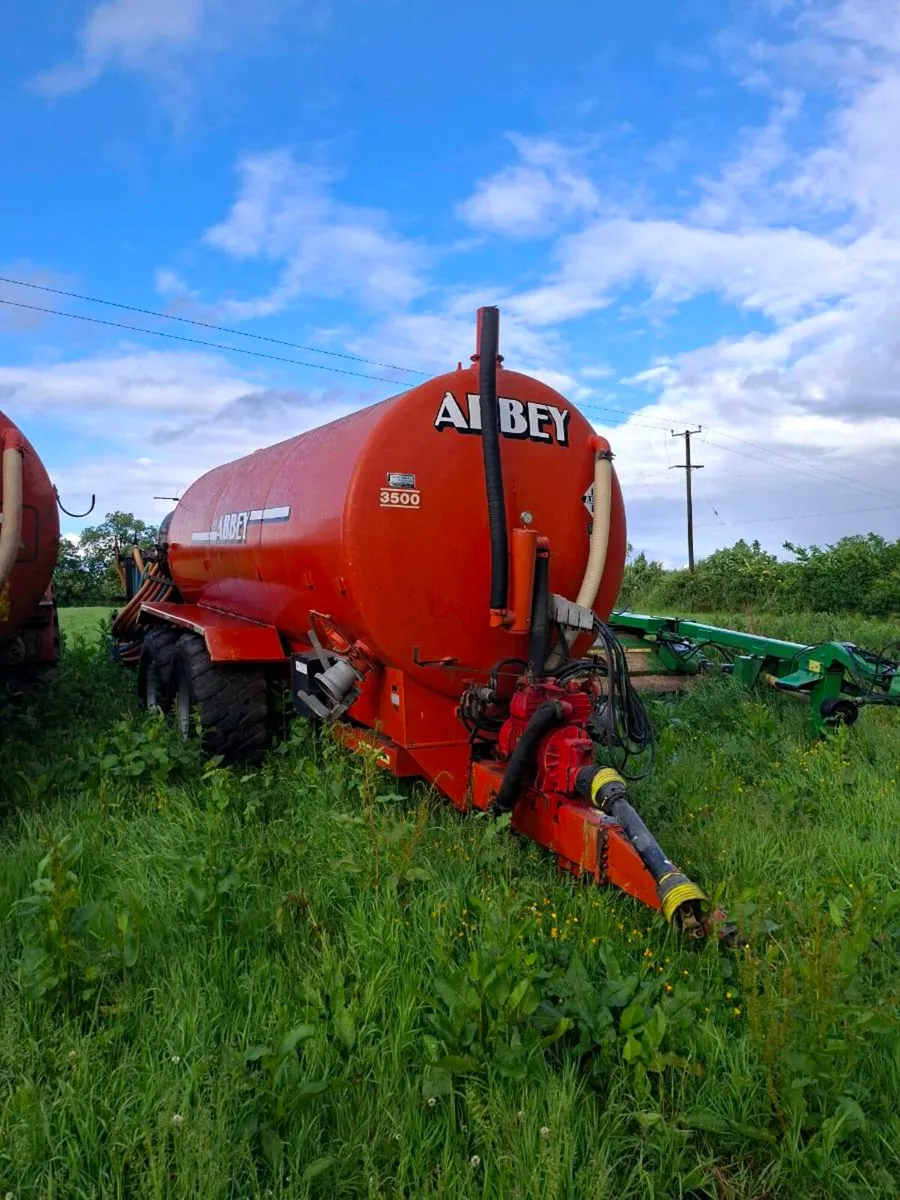 Abbey 3500 G tank & trailing shoe - Image 2