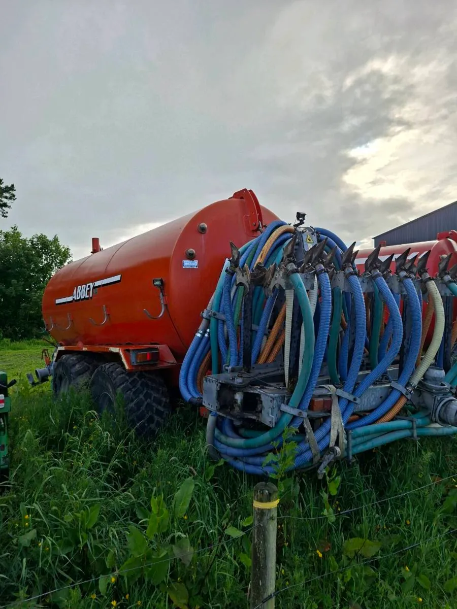 Abbey 3500 G tank & trailing shoe - Image 3