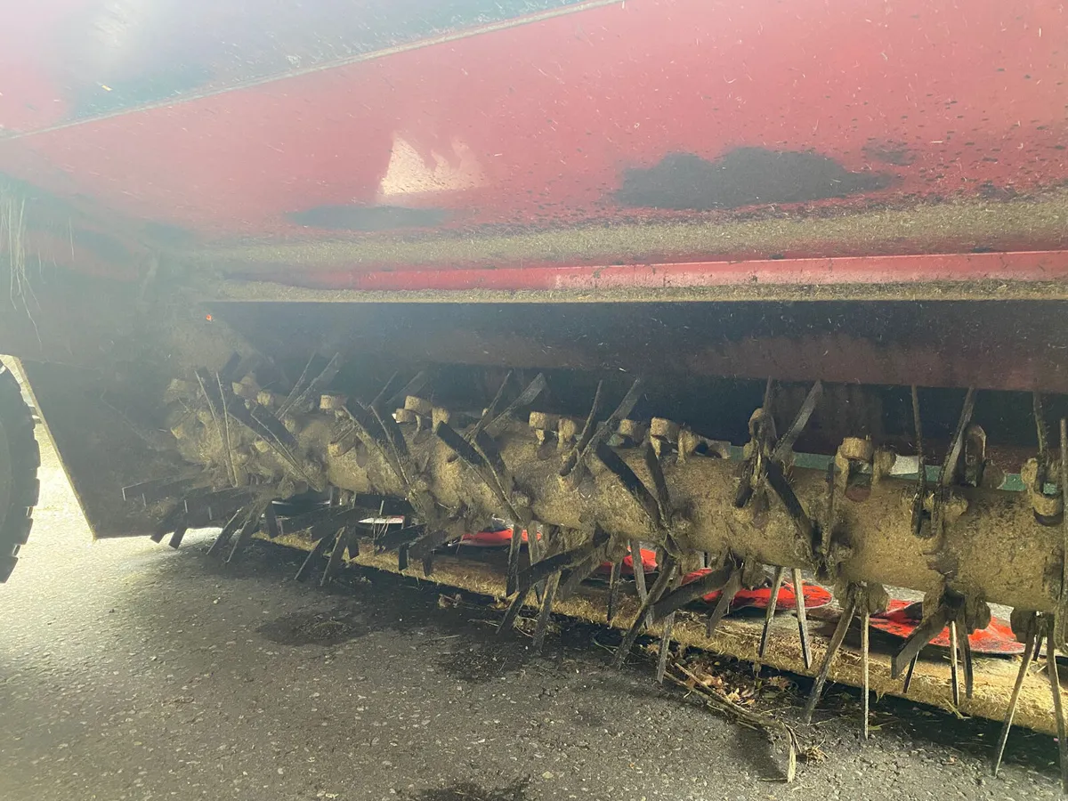 2017 Kverneland 4332LT Mower Conditioner - Image 2