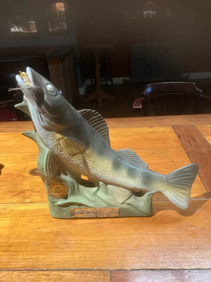 Pub Memorabilia - Image 4