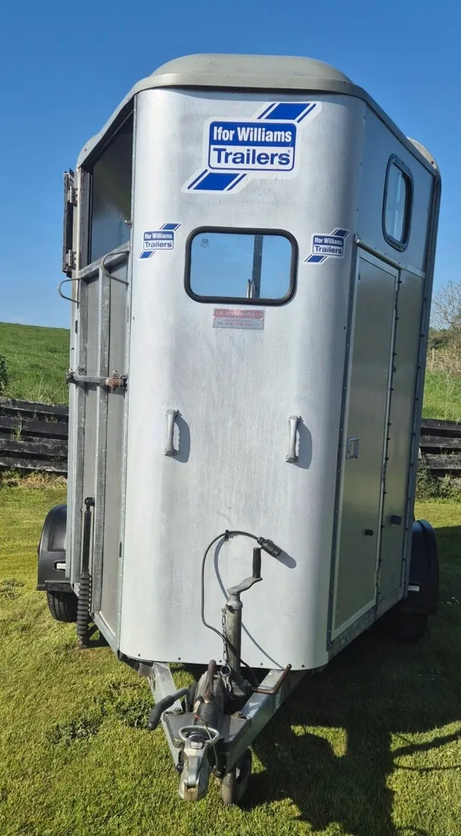 Ifor Williams Horse Box - Image 1