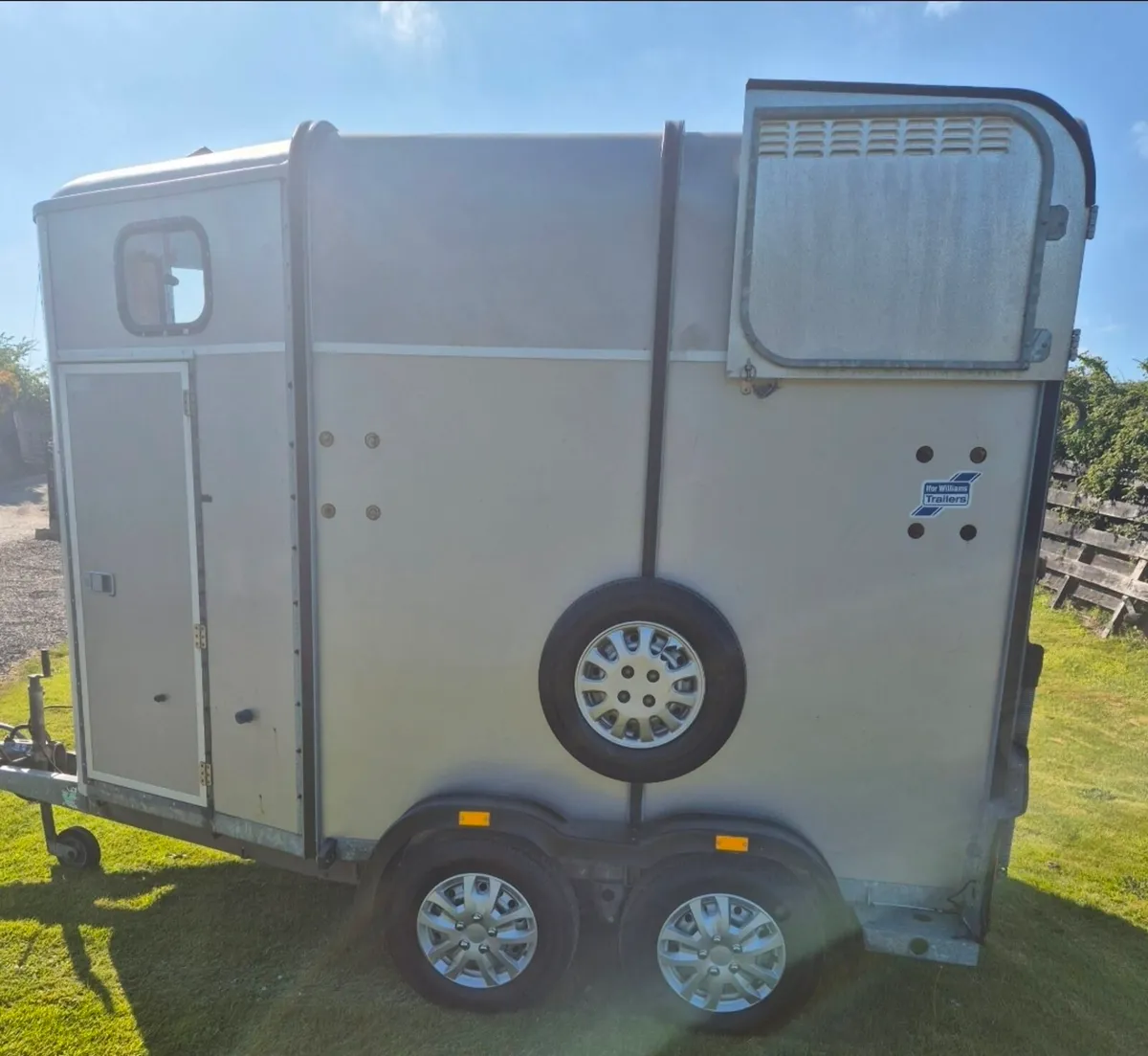 Ifor Williams Horse Box - Image 4