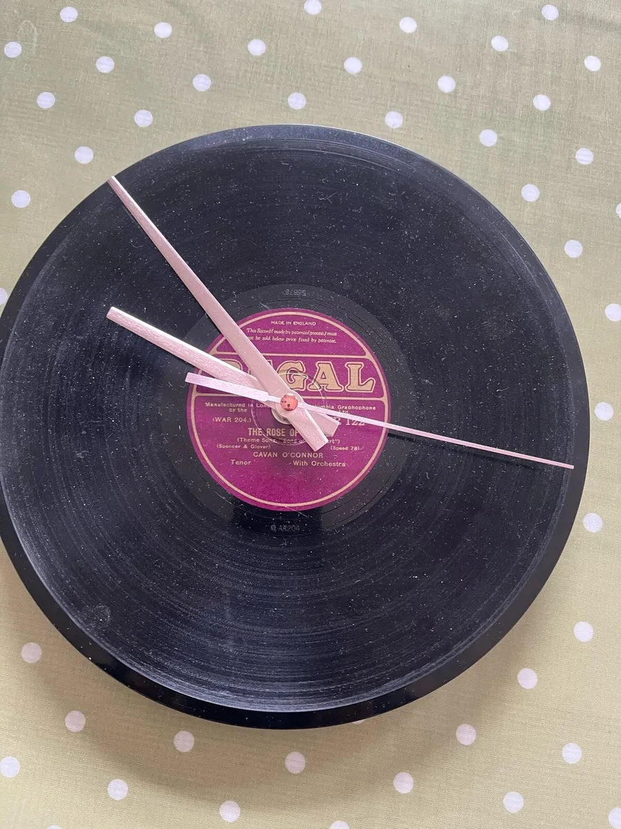 Vintage 78 Speed Record Clock - Image 1