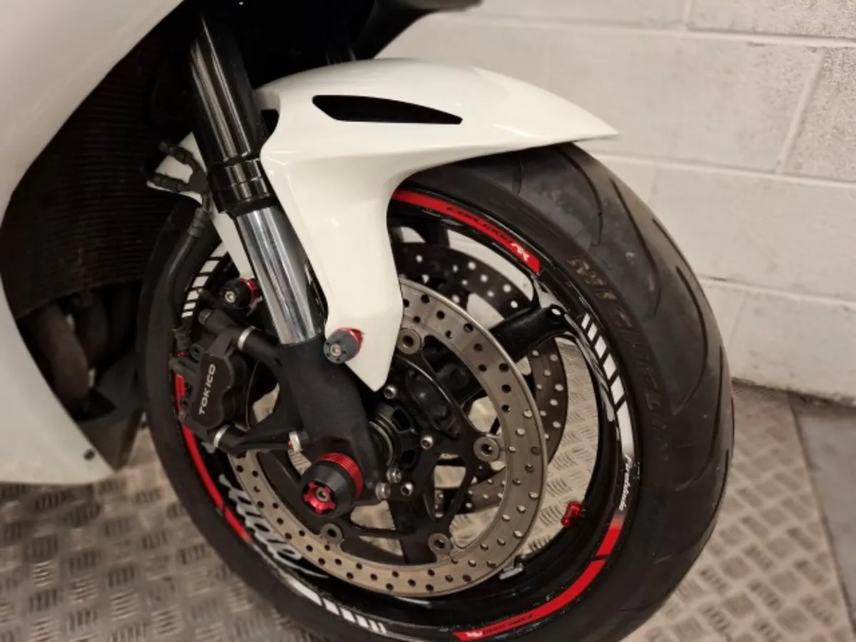 Honda Fireblade 2008 - Image 3