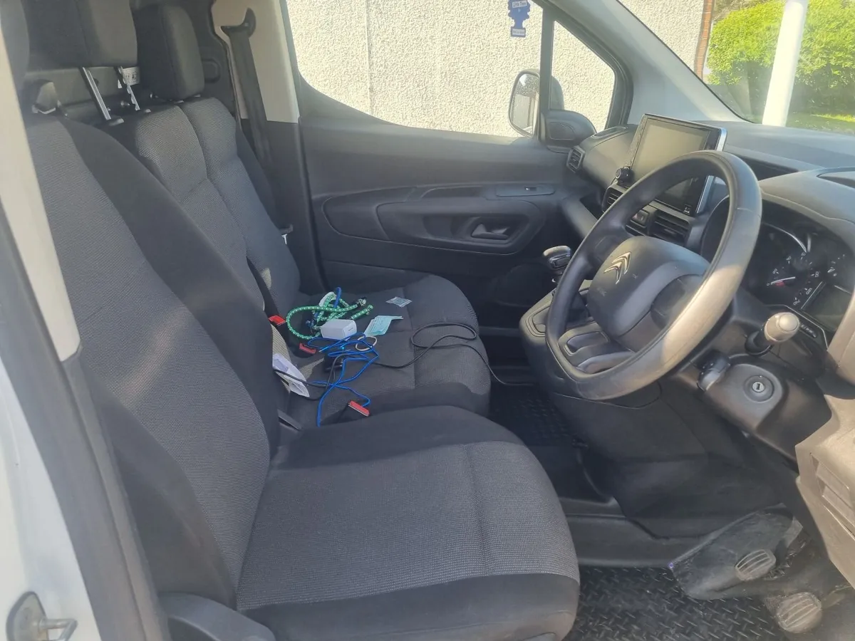 Citroen Berlingo 2022 - Image 2