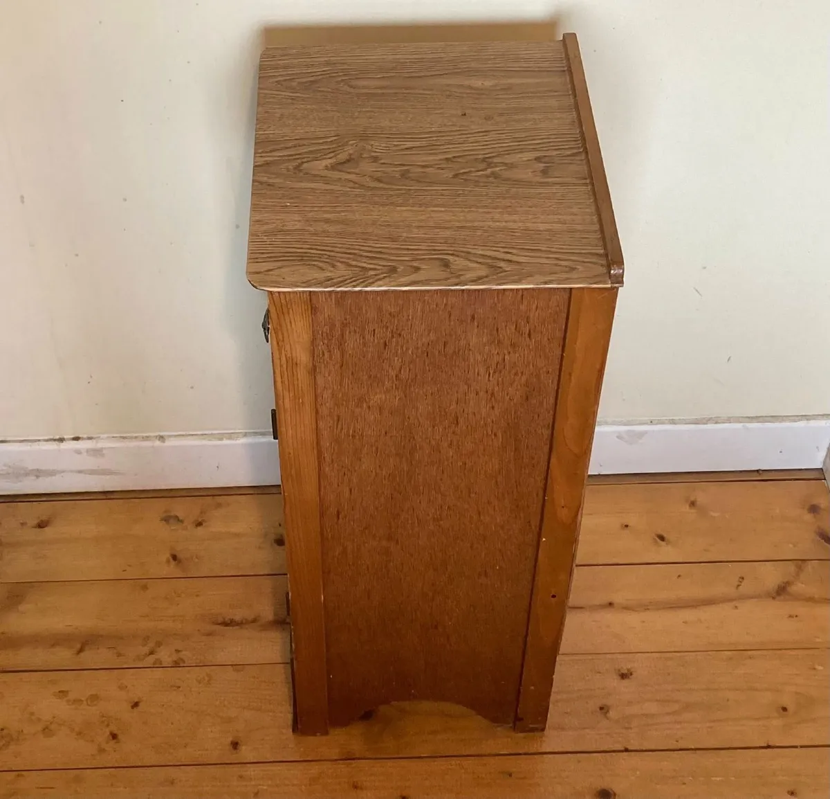 Modern Bedside Locker with Drawer & Cuboard - Image 4