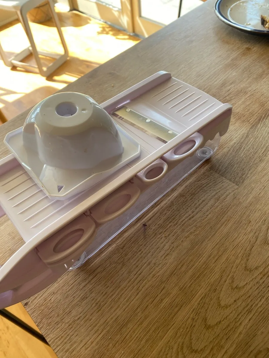 Free Grater/slicer/mandaline