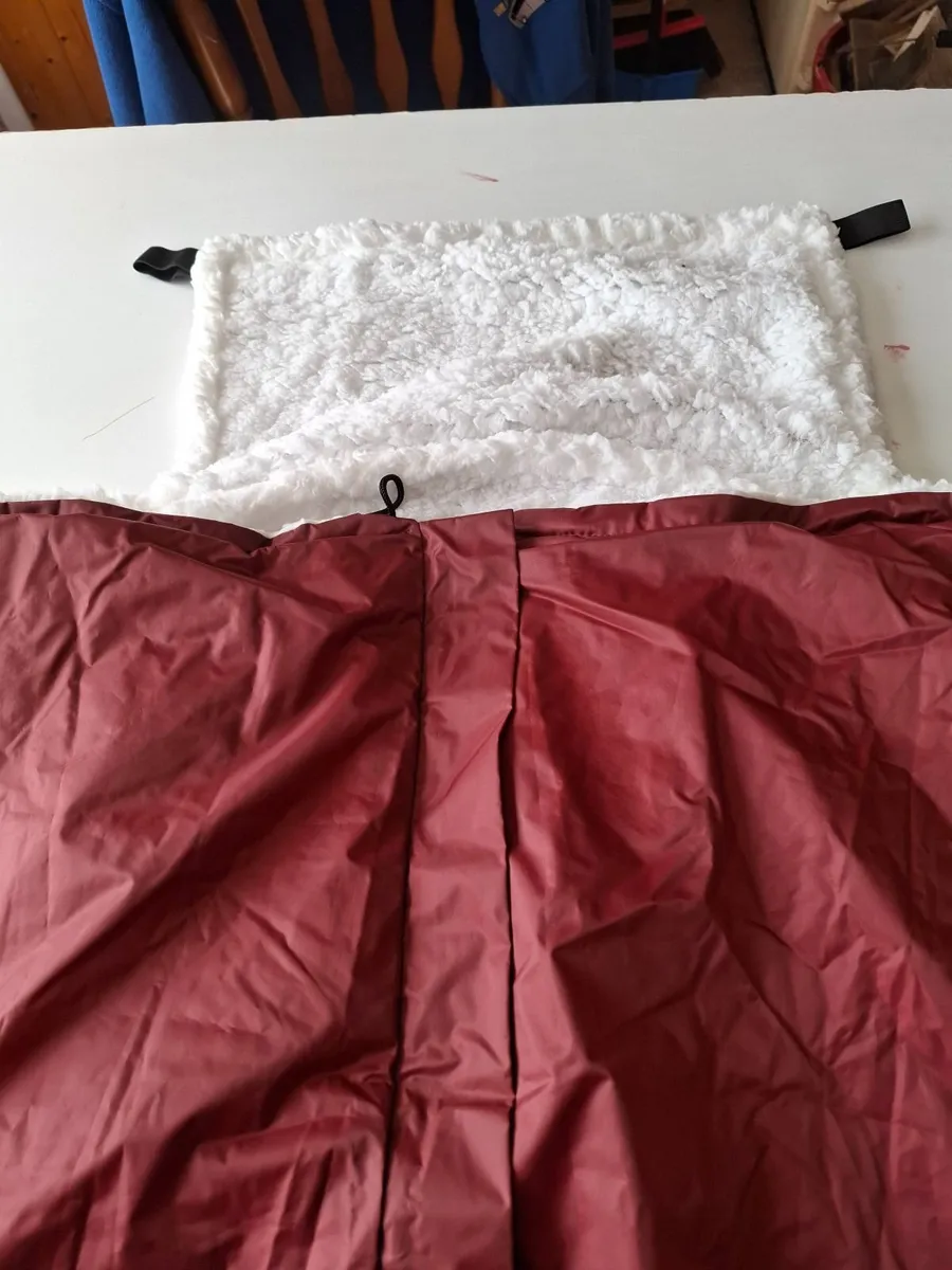 Fleece linned suit. - Image 1