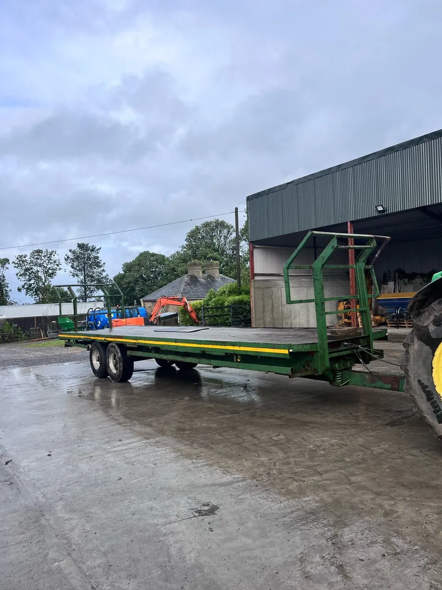 34ft bales trailer - Image 1