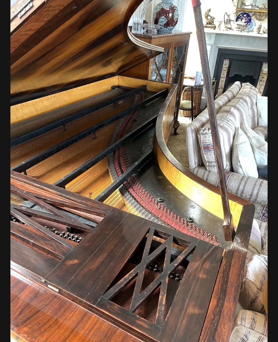 Grand Piano - Image 2