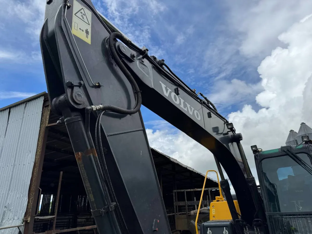 Volvo 140 EC140 Excavator - Image 4
