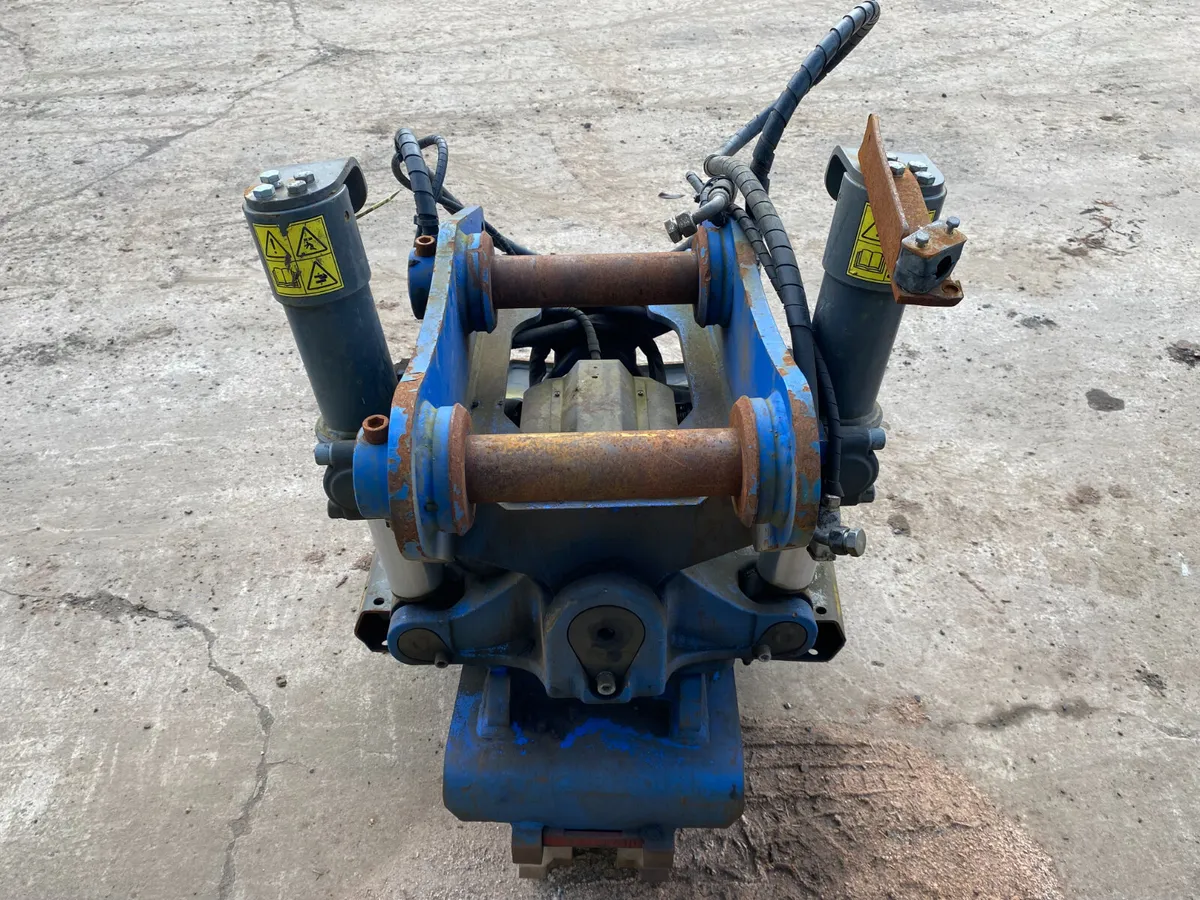 Arden 14 Ton Tiltrotator - Image 3