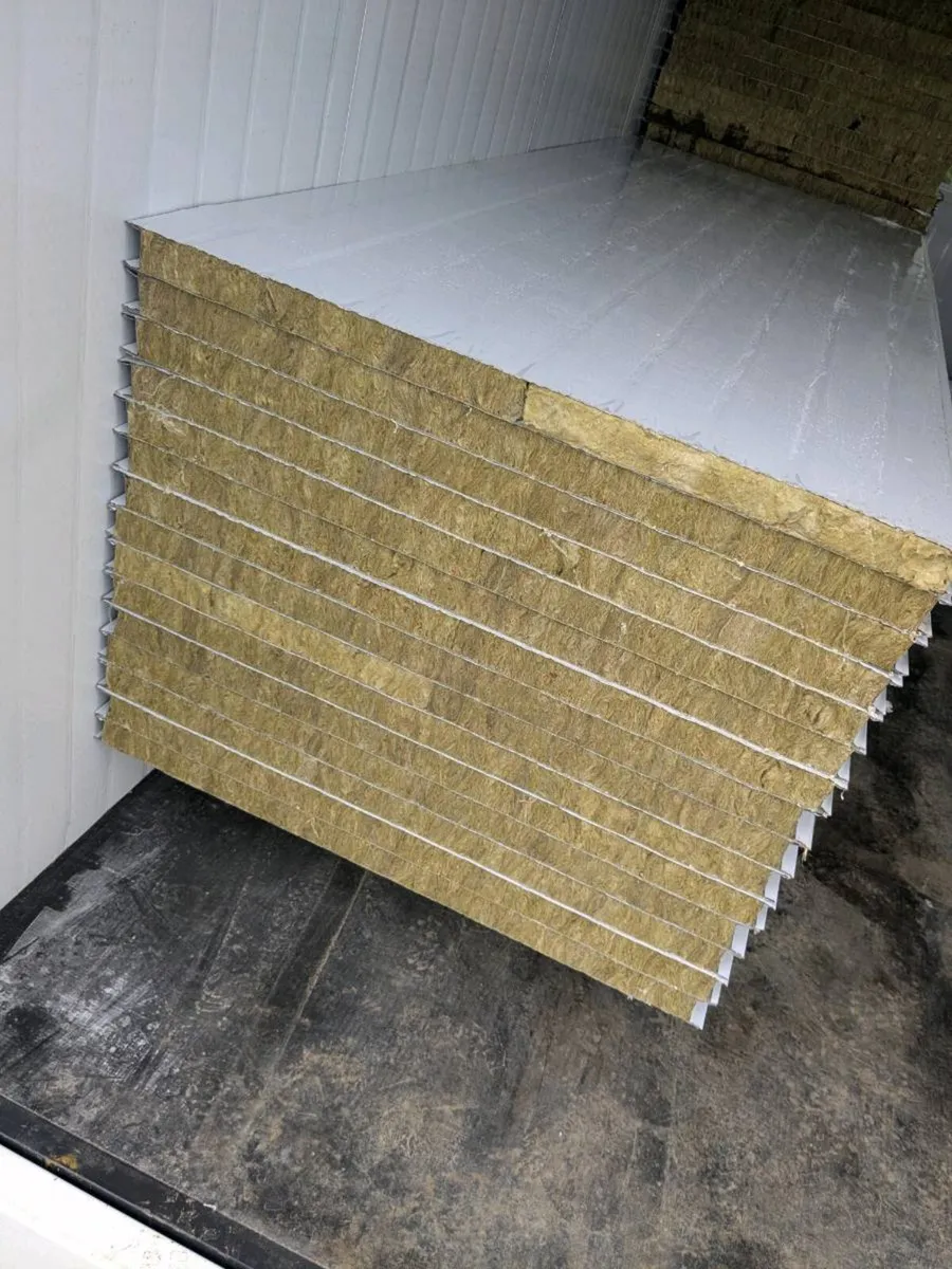 Insulated panels - Image 1