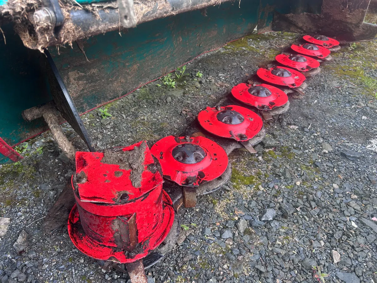 Kverneland 2632 10ft mower no vat - Image 3