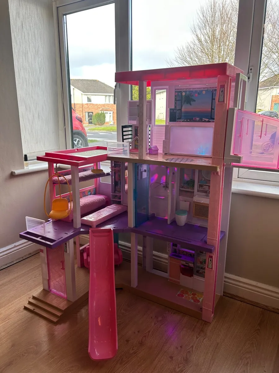 Barbie dream house - Image 1