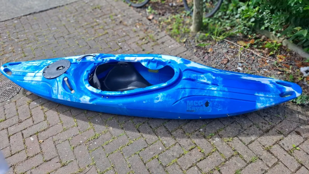 Kayak - Image 2