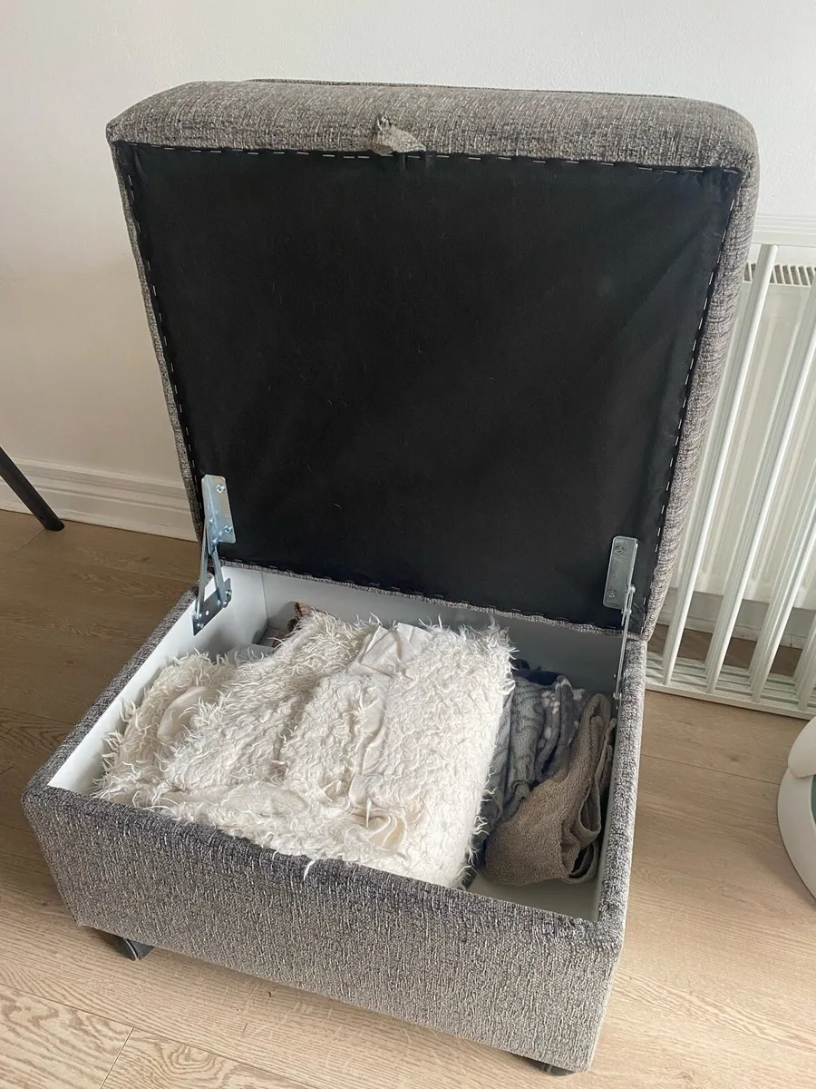 Large storage footstool - Image 2