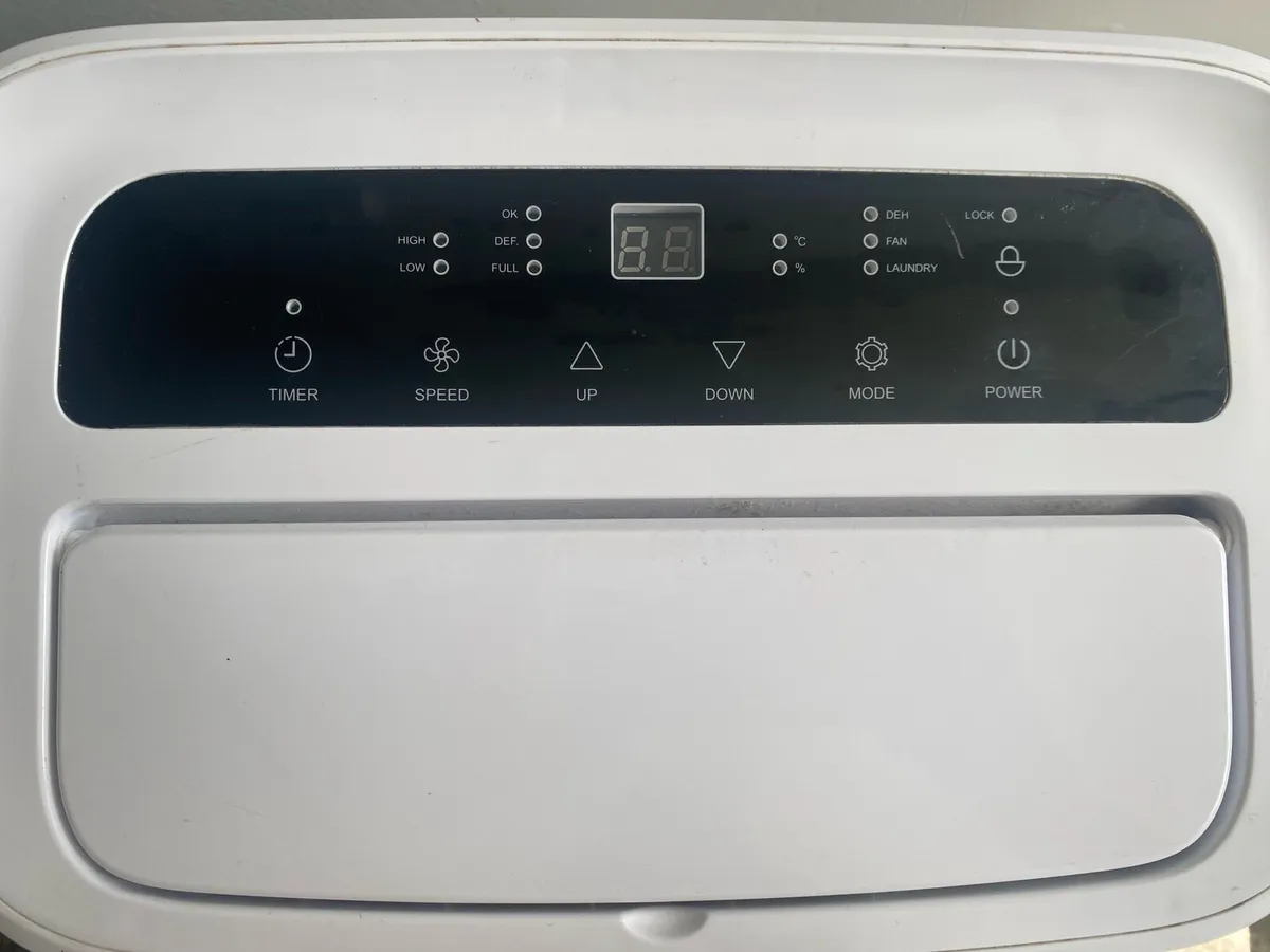 Large dehumidifier - Image 2