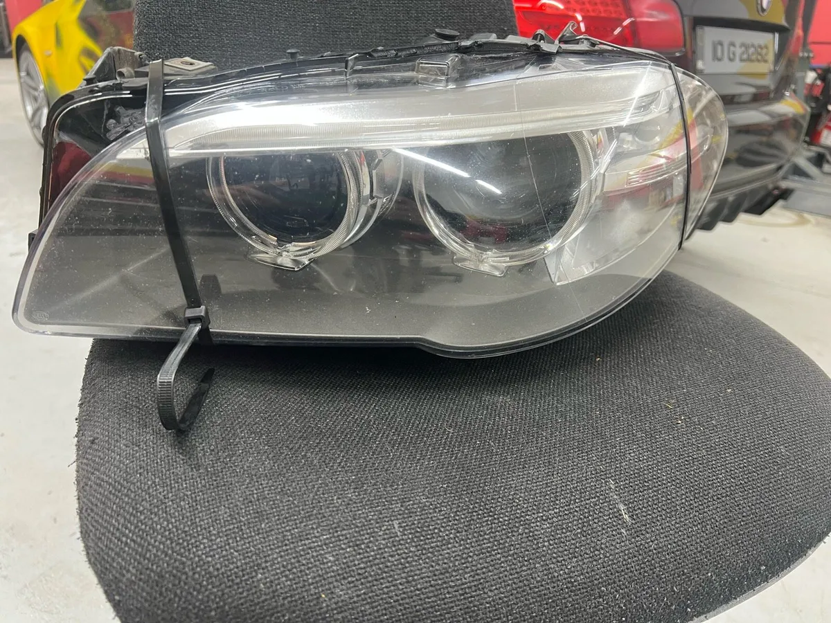 F10 and G30 headlights - Image 3