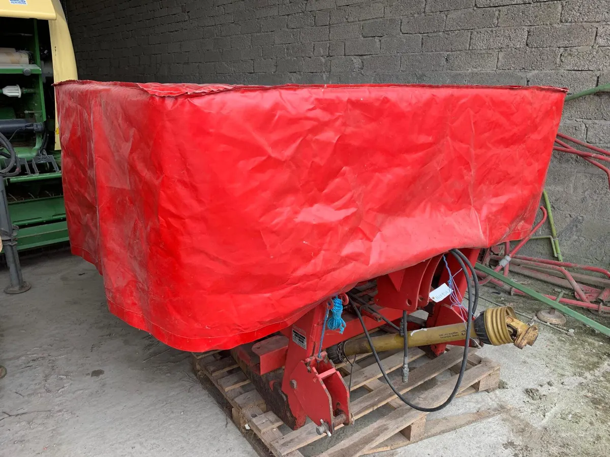 TEAGLE XT48 FERTILISER SOWER (1350kg) c/w COVER - Image 2