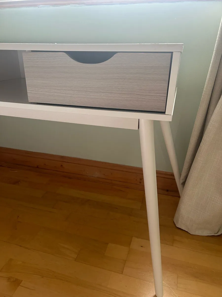 Computer/drawing/writing  Desk - Image 4