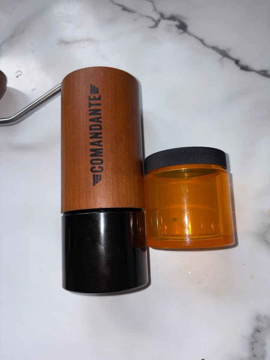 Comandante c40 coffee hand grinder - Image 3