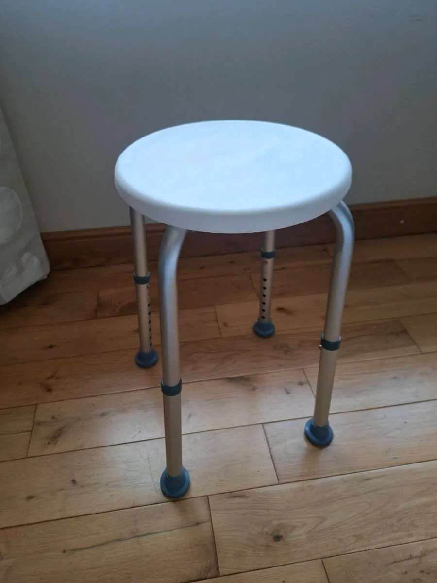 Shower stool - Image 1