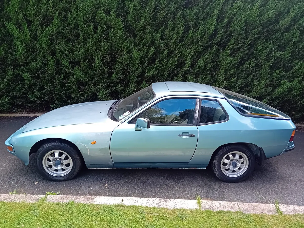 Porsche 924 - Image 2