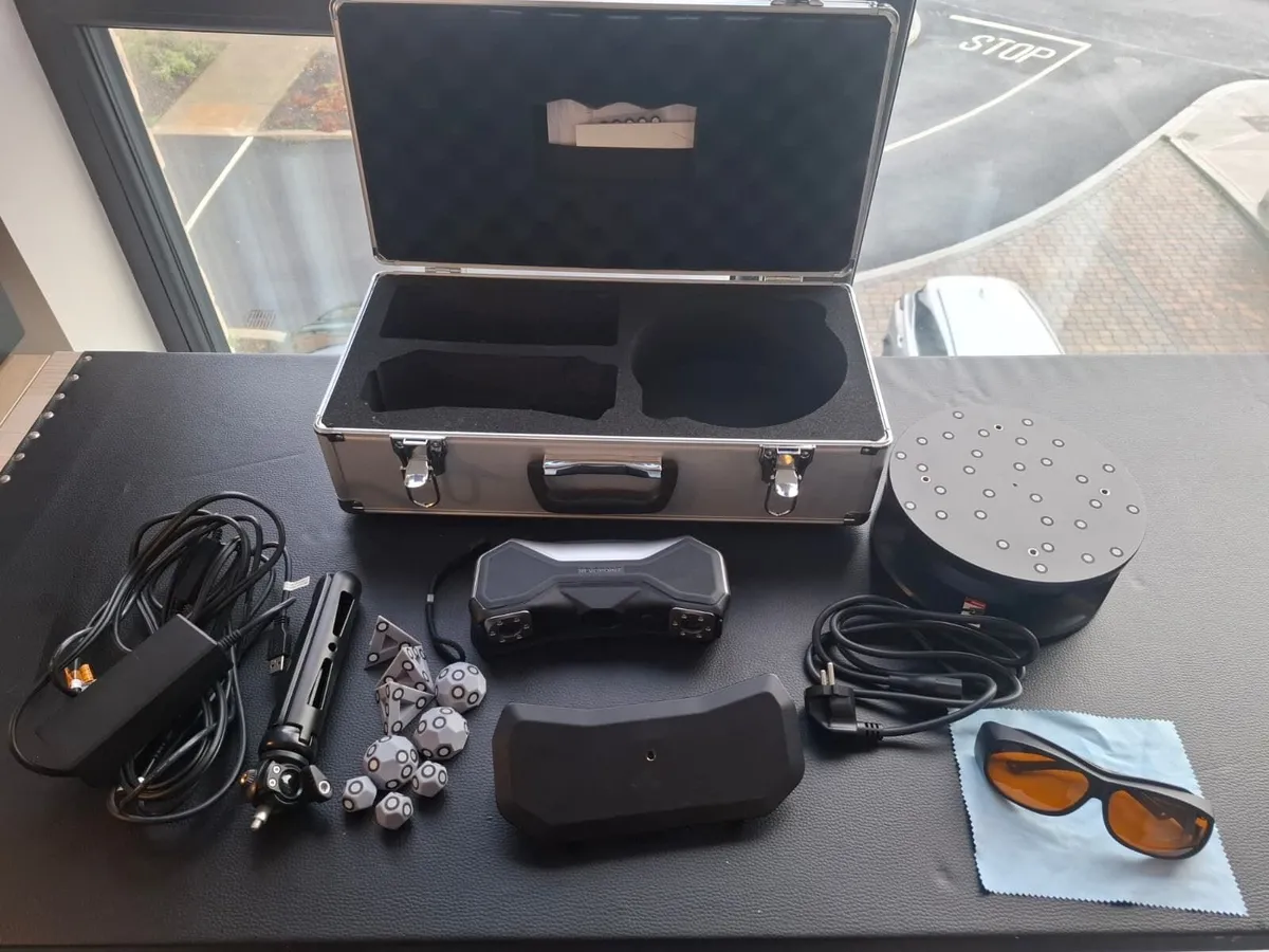 3D Scanner Revopoint MetroX - Image 1
