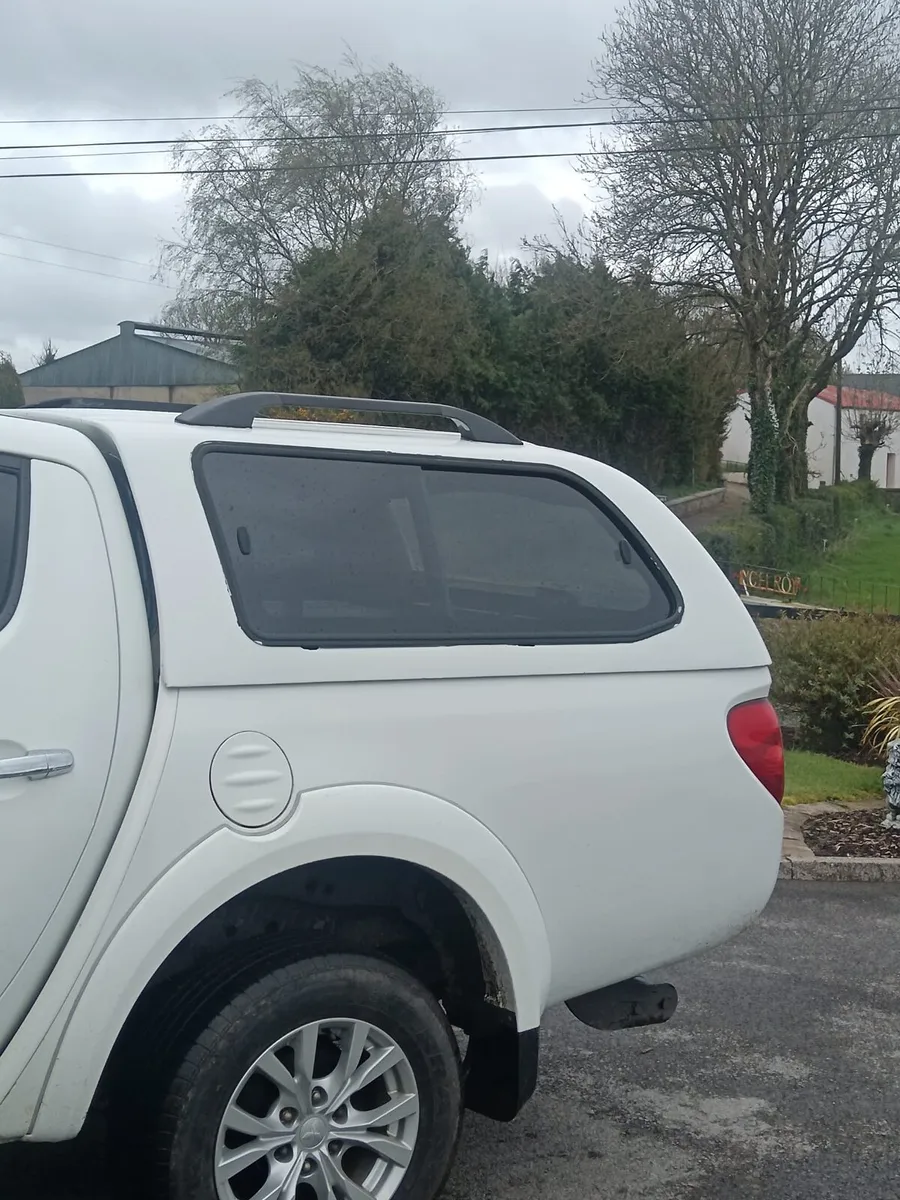 Mitsubishi l200 canopy - Image 1