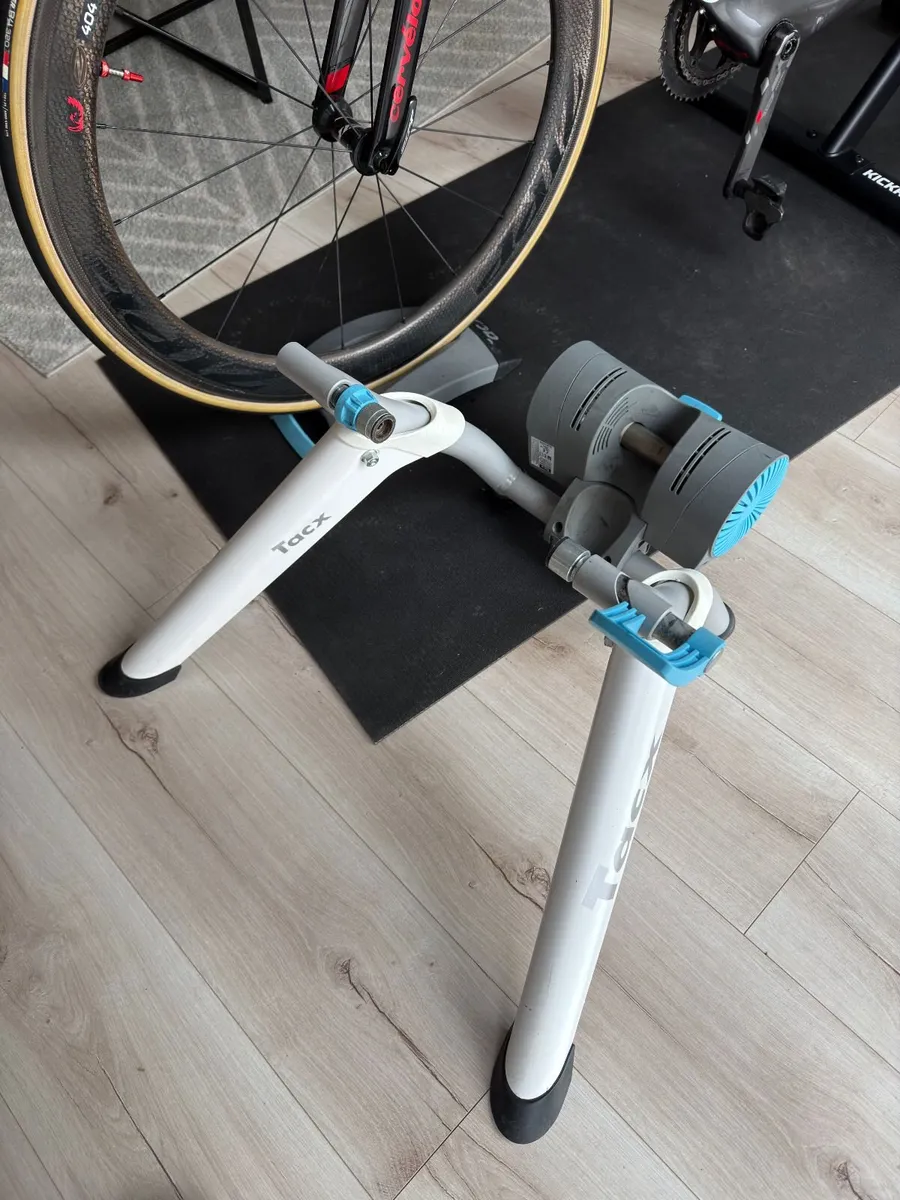 Tacx Vortex Smart Trainer Zwift Compatible - Image 4
