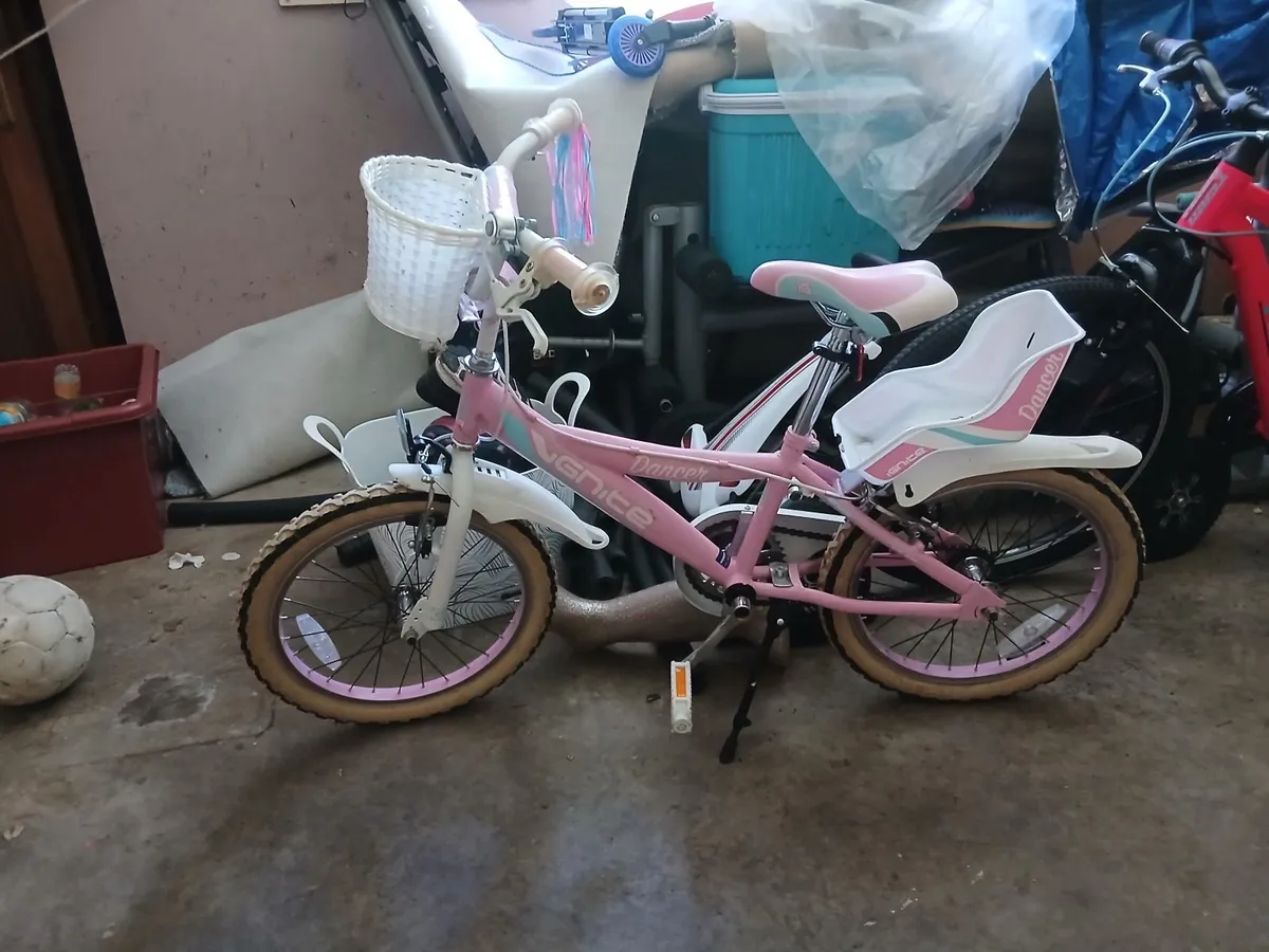 Kids bike - Image 1