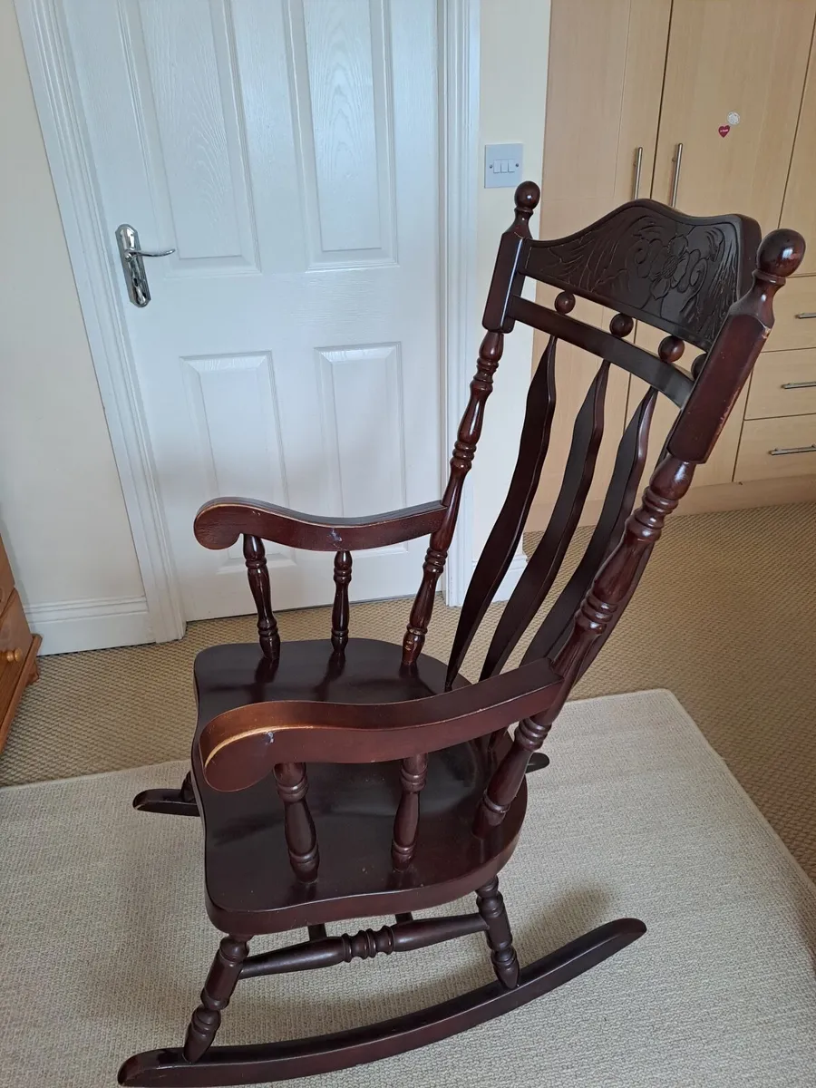 Rocking chair - Image 1