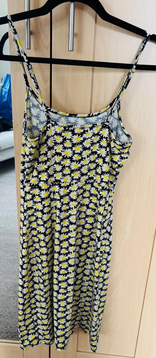 Cute Flowery Strap Summer Dress - Image 2