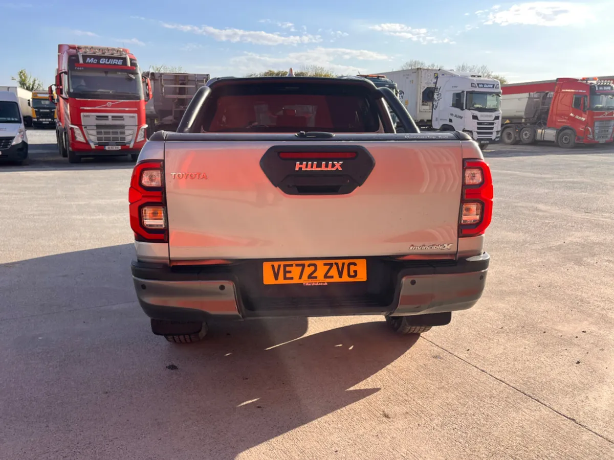 2021 Toyota Hilux 2.8 Invincible X Auto - Image 4