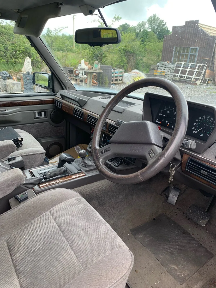 Range Rover - Image 3