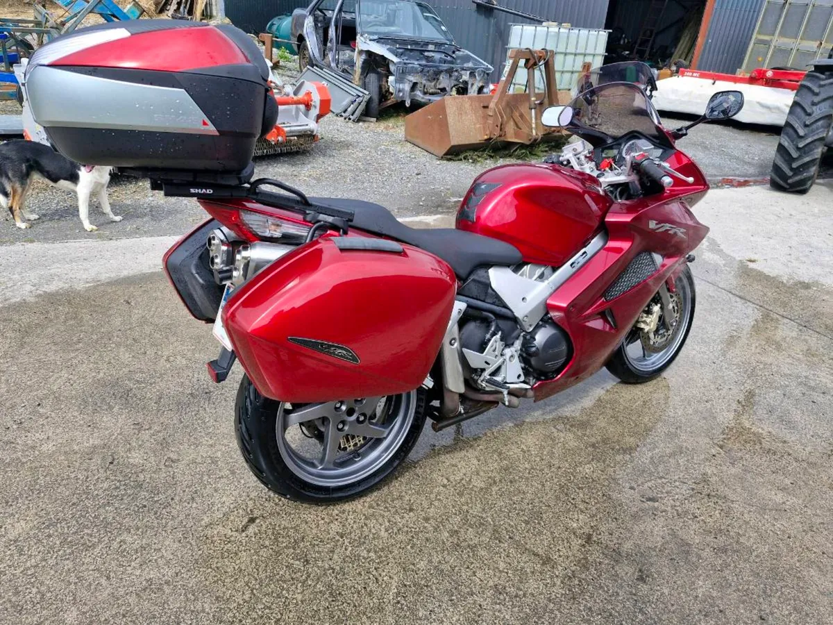 Honda vfr800 - Image 2