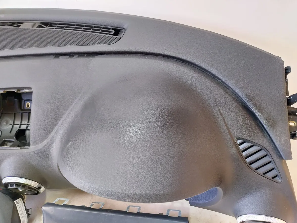 2015 Audi A3 Air Bag Set - Image 4