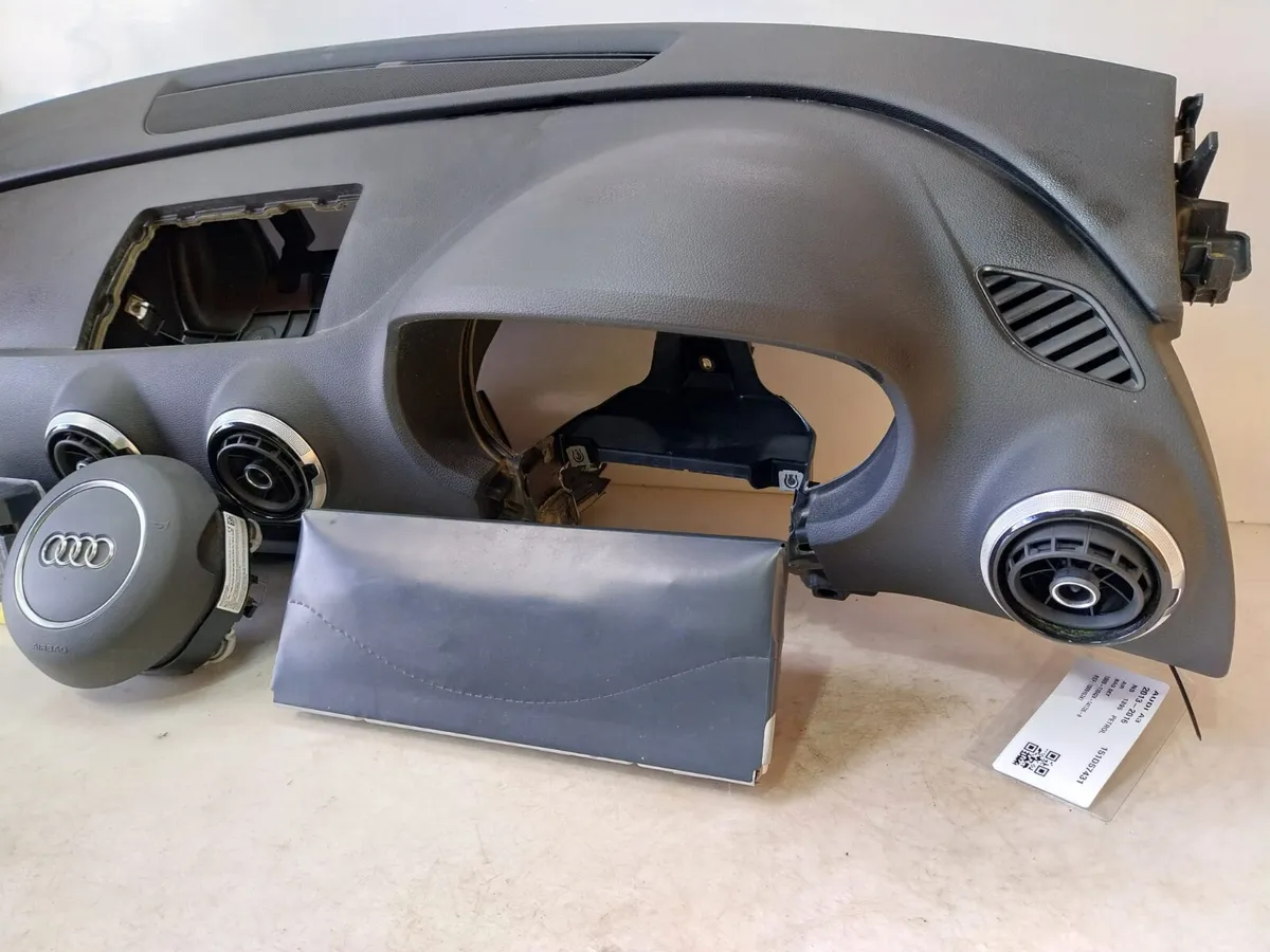2015 Audi A3 Air Bag Set - Image 3