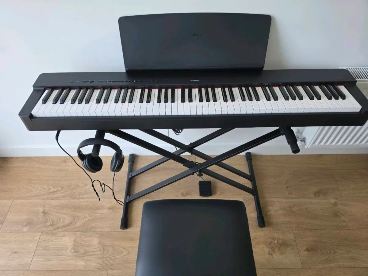 Digital piano Yamaha p-225 - Image 1
