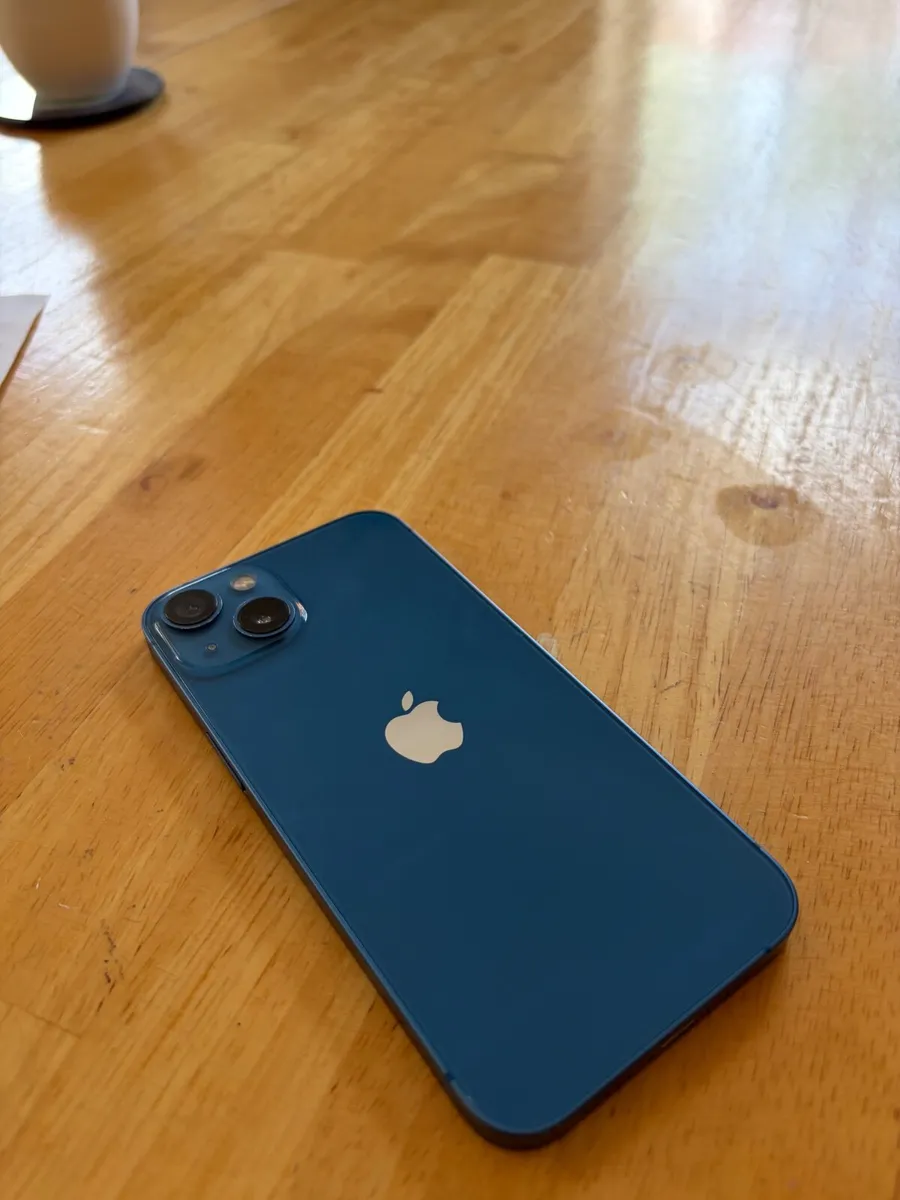 iPhone 13 - Image 1