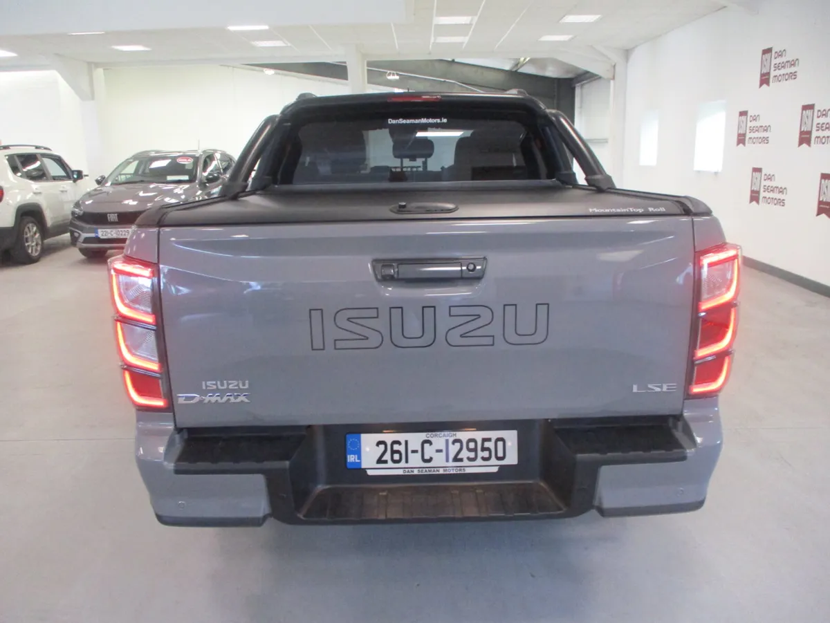 NEW MODEL ISUZU D-MAX LSE 2.2 T/DSL LSE AUTO 8 SP - Image 4
