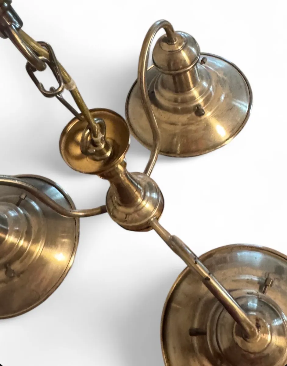 Beautiful brass 3 light chandelier - Image 2