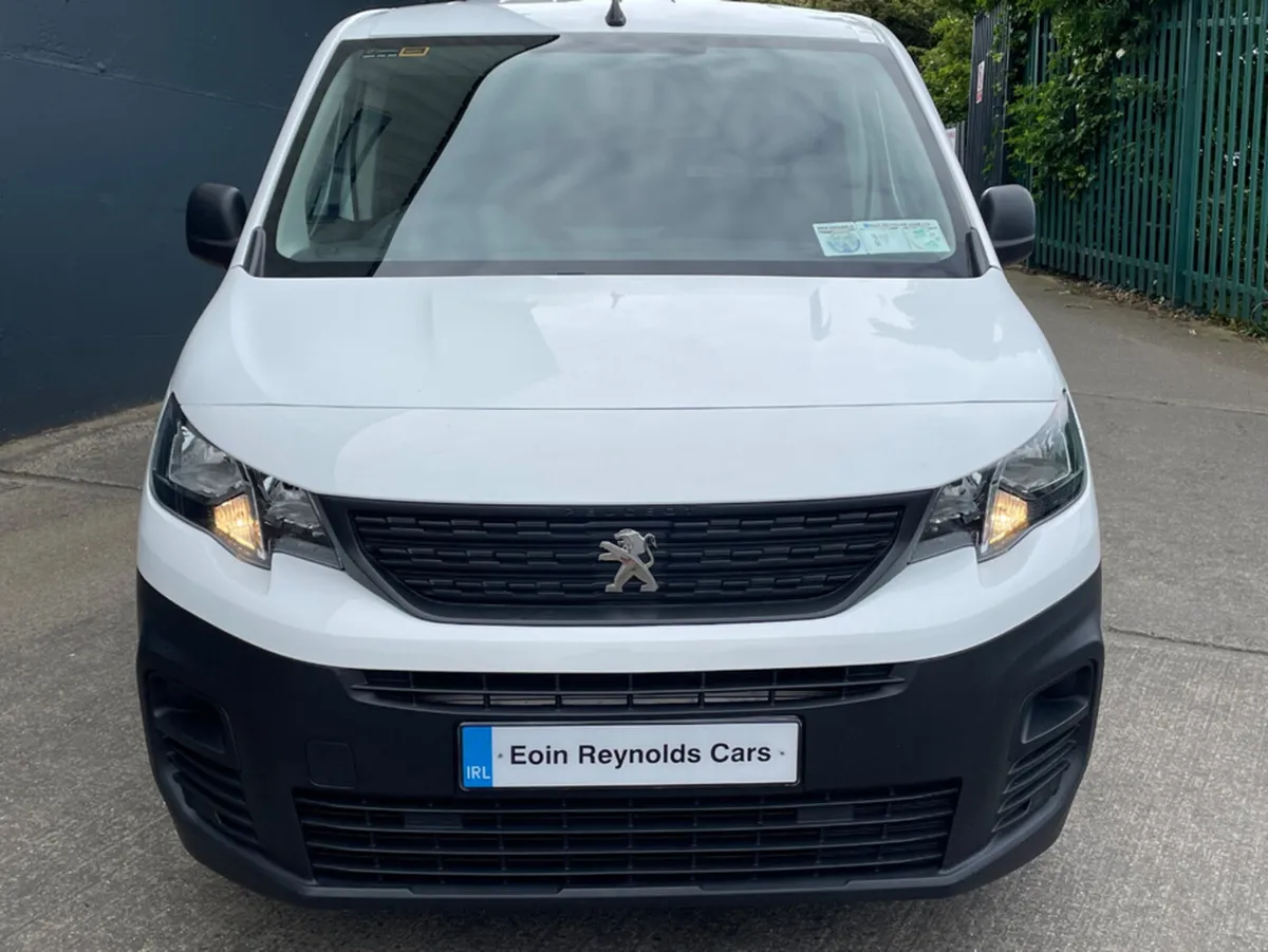 Peugeot Partner ACTIVE 1.5 BLUE HDI 10 100 6.3 2DR - Image 3