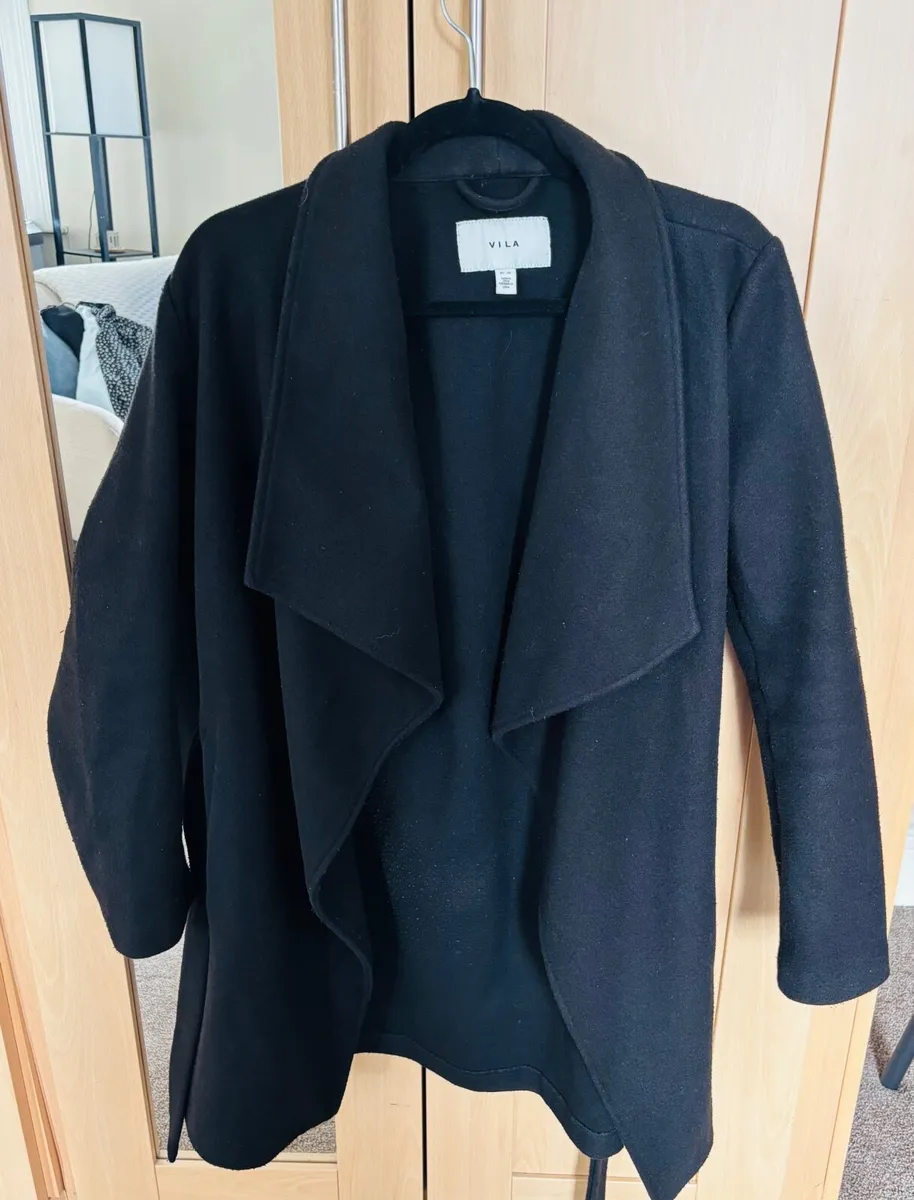 Black Classic Coat mid-length - Image 1