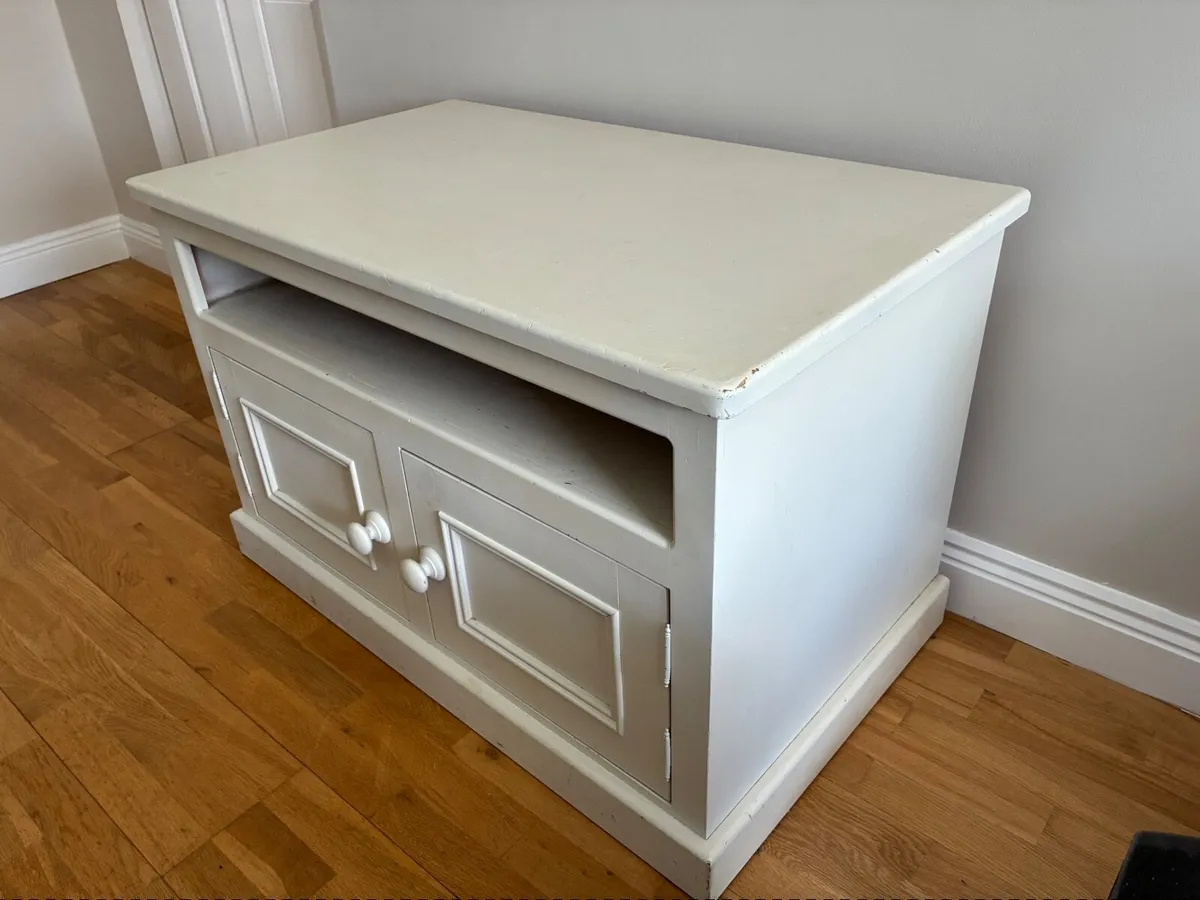 White TV Unit - Image 2
