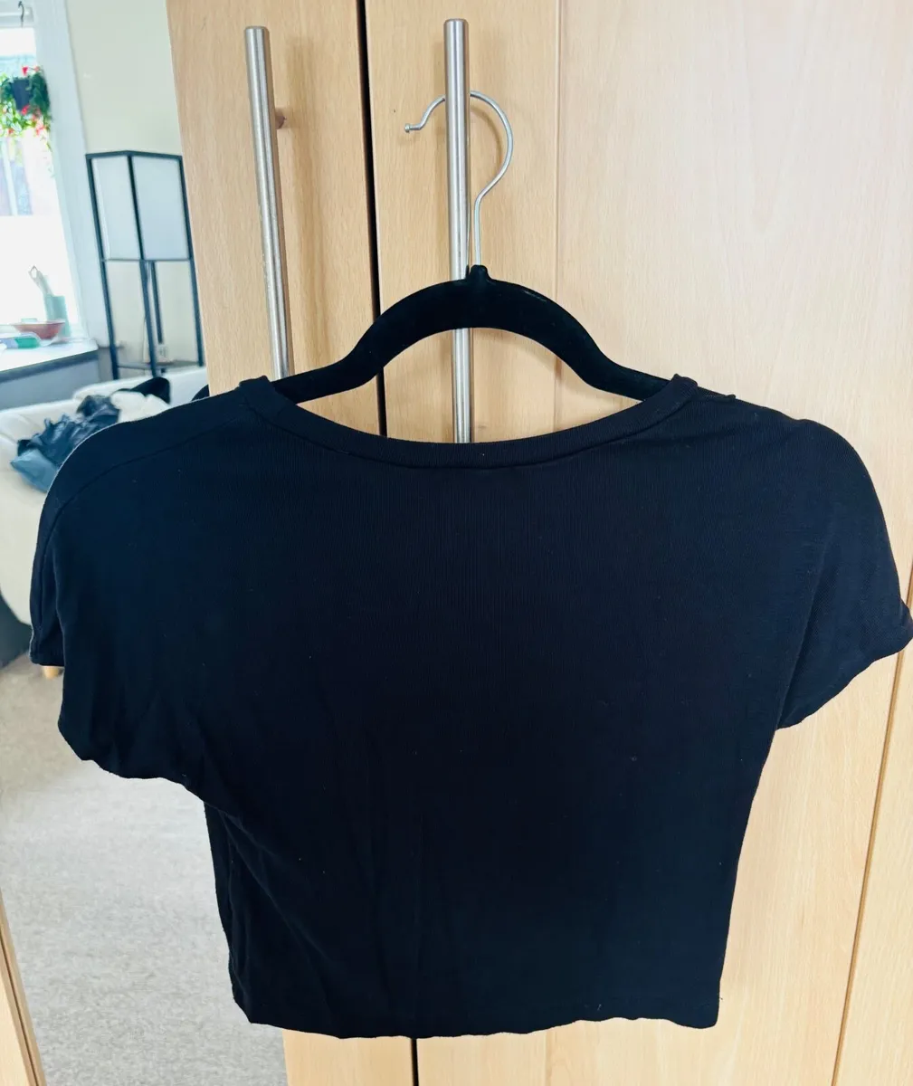 Black Cropped T-Shirt - Image 2