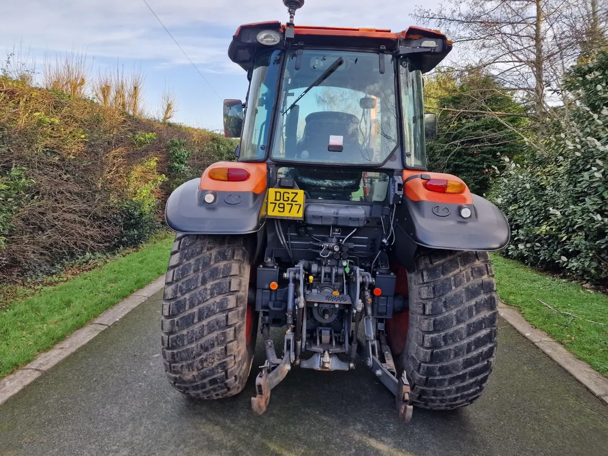 Kubota M6060 Compact Tractor with Loader - Image 4