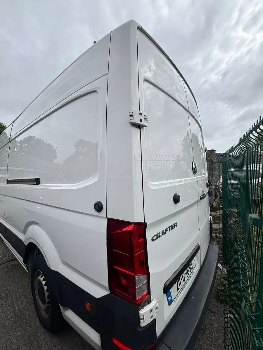 Volkswagen Crafter 2021 - Image 4