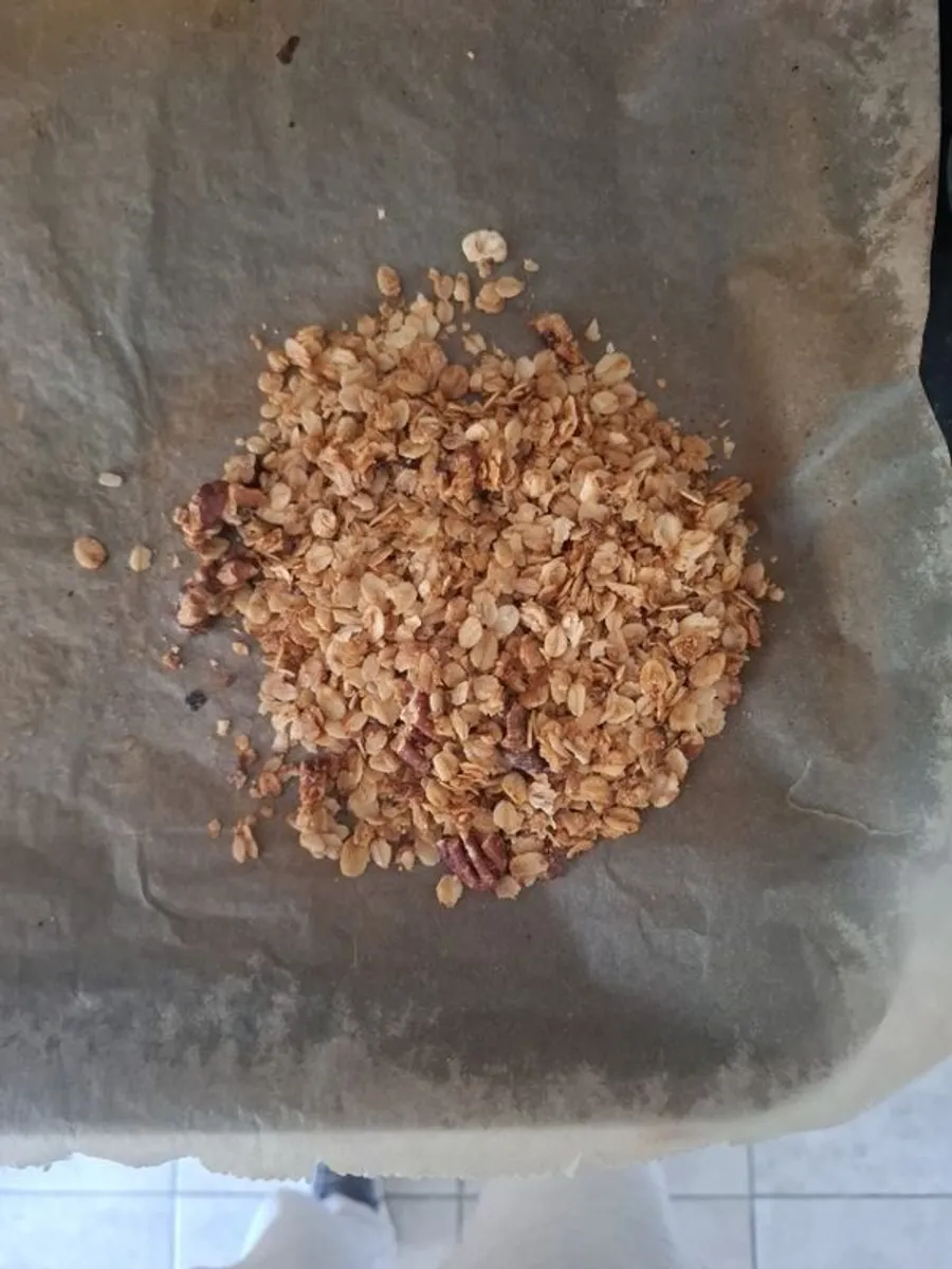 homemade granola - Image 1